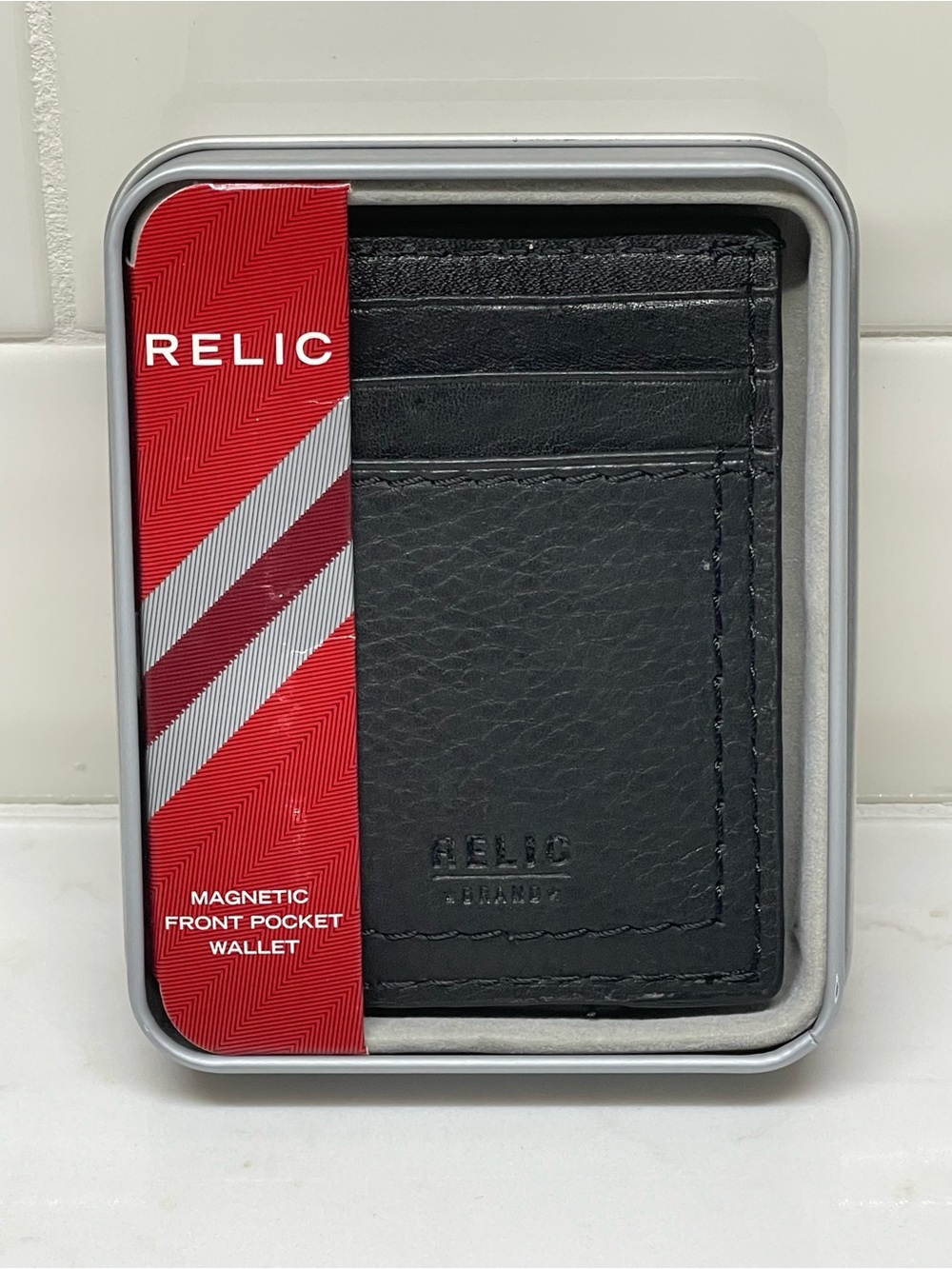 Relic Magnetic Front Pocket Wallet, Black Solid Logo Accent, Mens